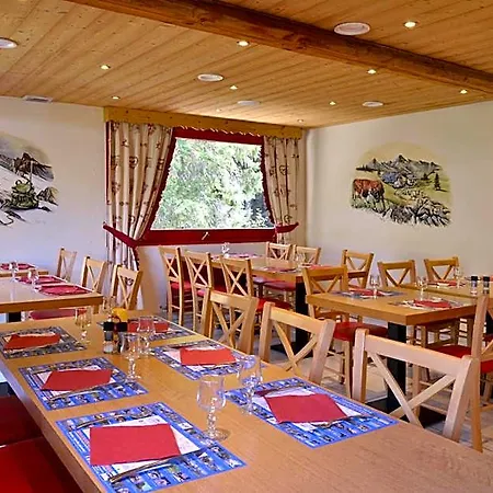 De La Dranse Szálloda 3*